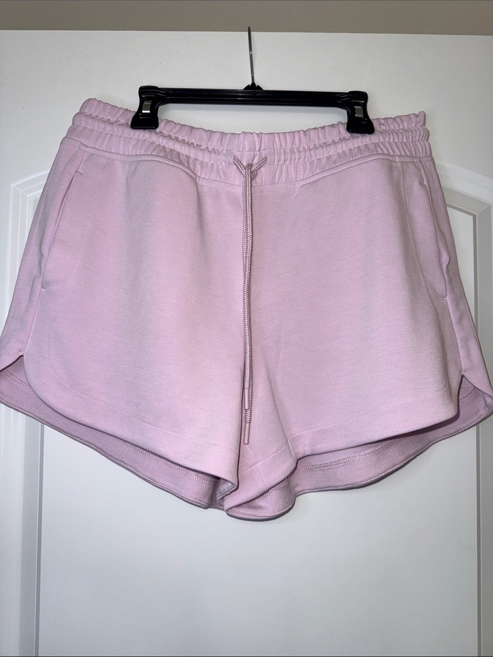 Athleta Seasoft Short 4”